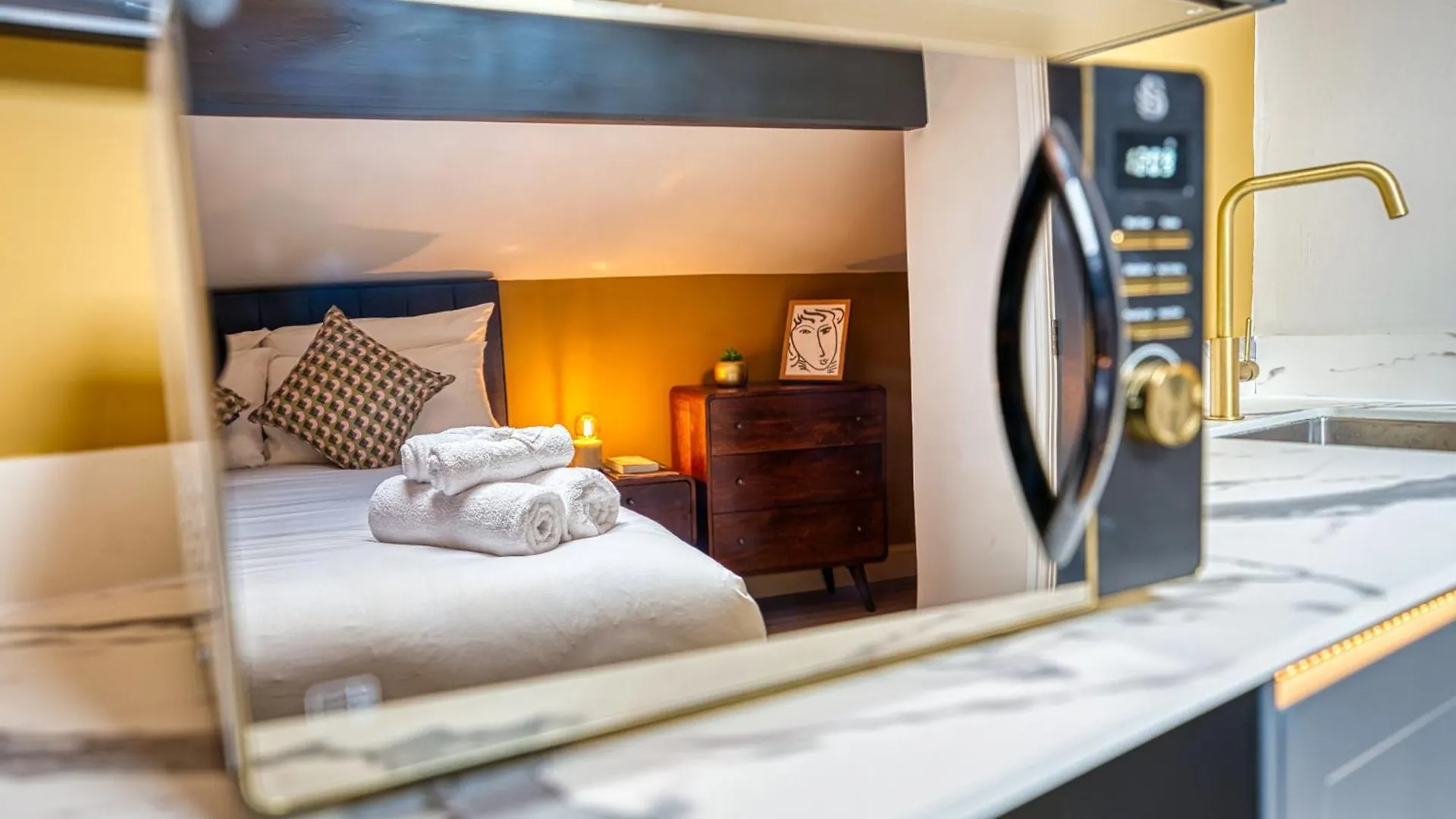 Haworth Heights - An Amazing Aparthotel! Apart Otel