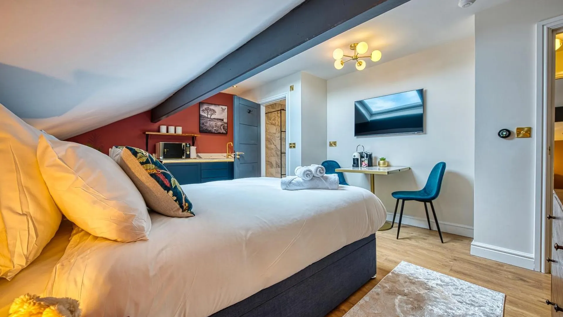 Haworth Heights - An Amazing Aparthotel! 0*,